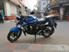 Suzuki Gixxer Dual Disc Dual Tone